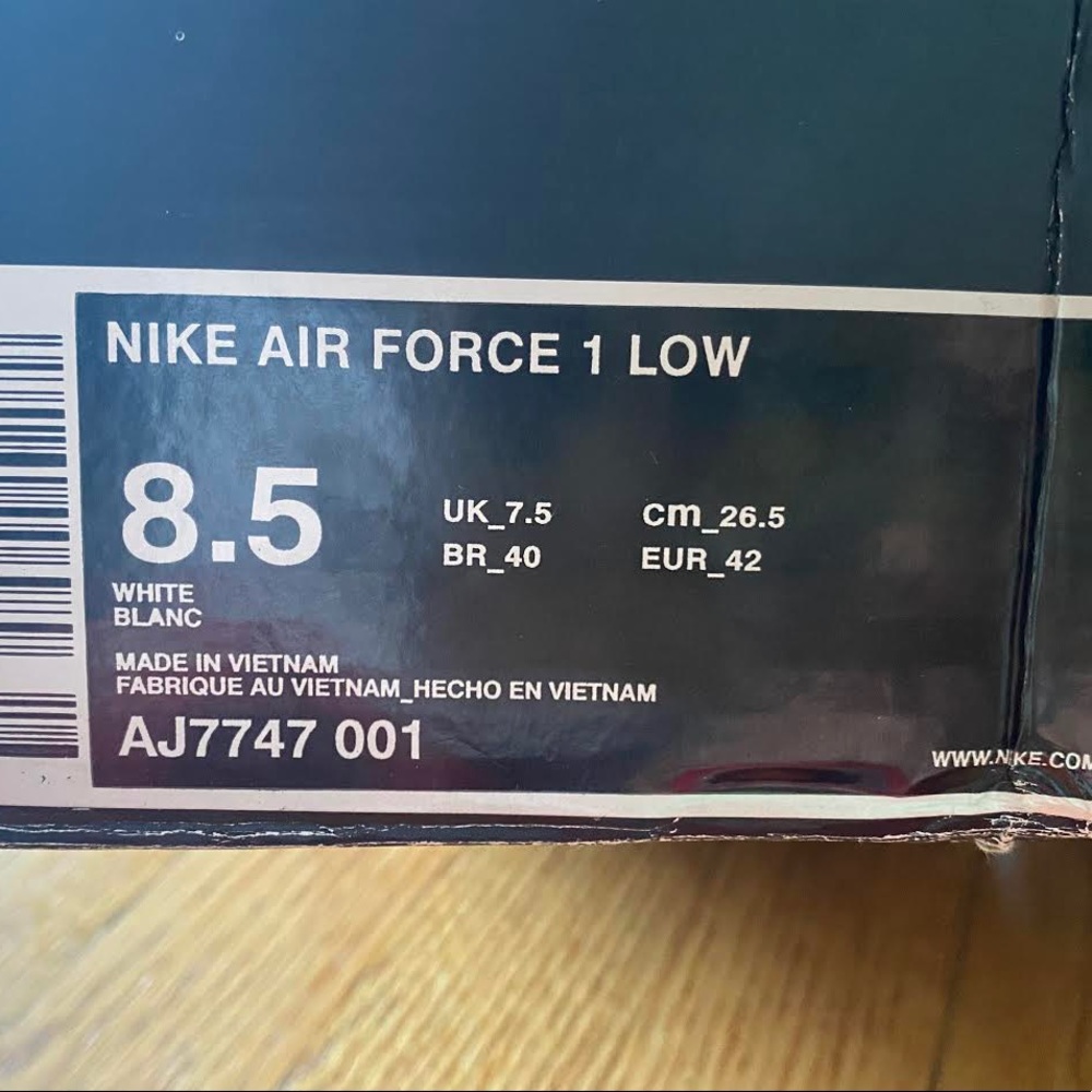 Nike Air Force 1 Low Black & White Men’s 8.5 NIB - Picture 9 of 10